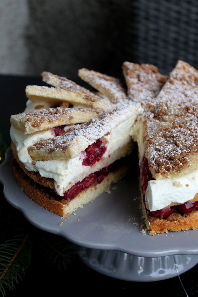 Rezeptbild: Spekulatius-Kirsch-Torte