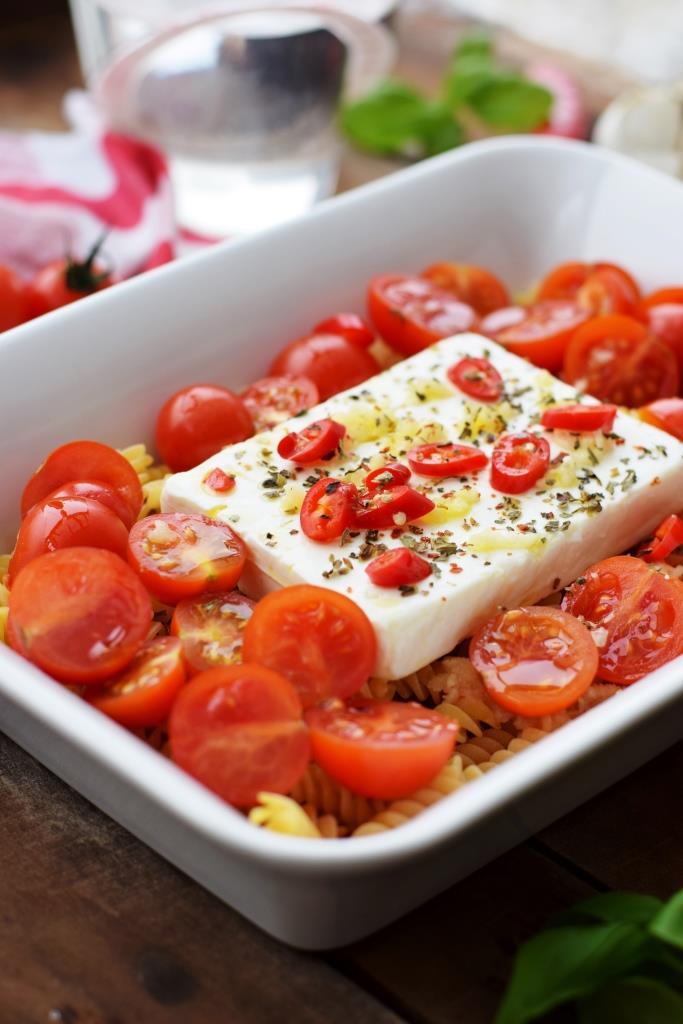 Rezeptbild: Einfacher geht's nicht: Baked Feta Pasta aus dem Ofen