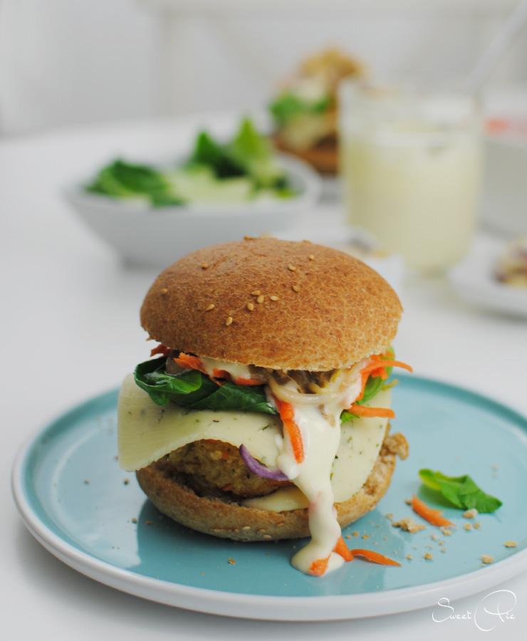 Rezeptbild: Burger mit Haferflocken Bratling