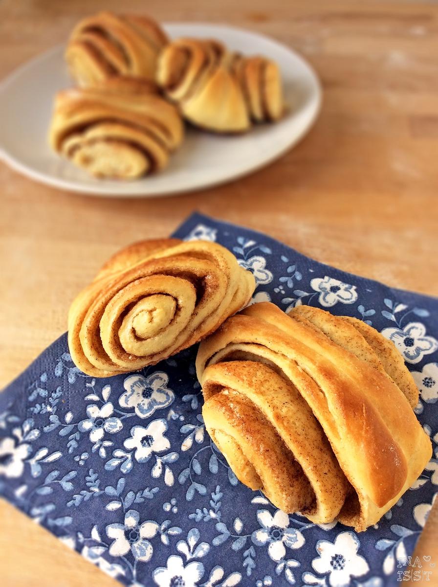 Rezeptbild: Kleine Franzbrötchen