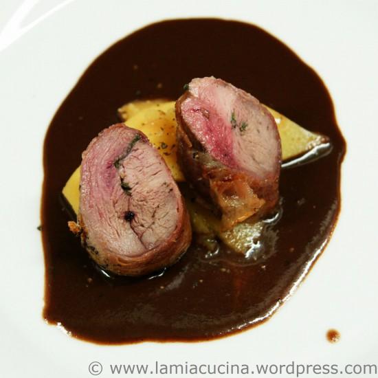 Rezeptbild: Moorhuhnbrüstchen mit Quitten auf Kakaosauce