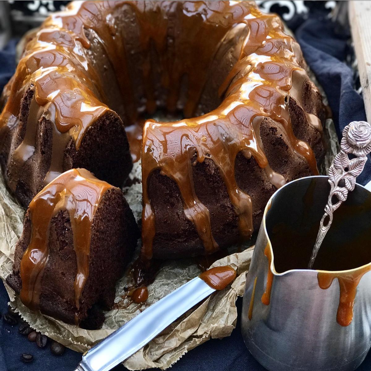 Rezeptbild: Espresso - Schokoladenkuchen mit Karamell Topping
