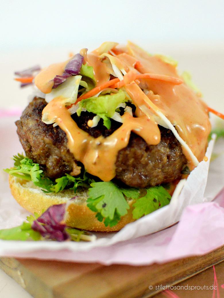 Rezeptbild: Asia Burger – mein asiatisches Frikadellenbrötchen