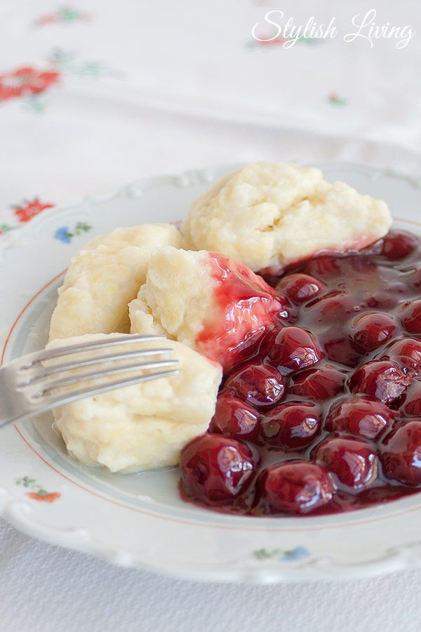 Rezeptbild:  Kirschsuppe mit Mehlklößchen