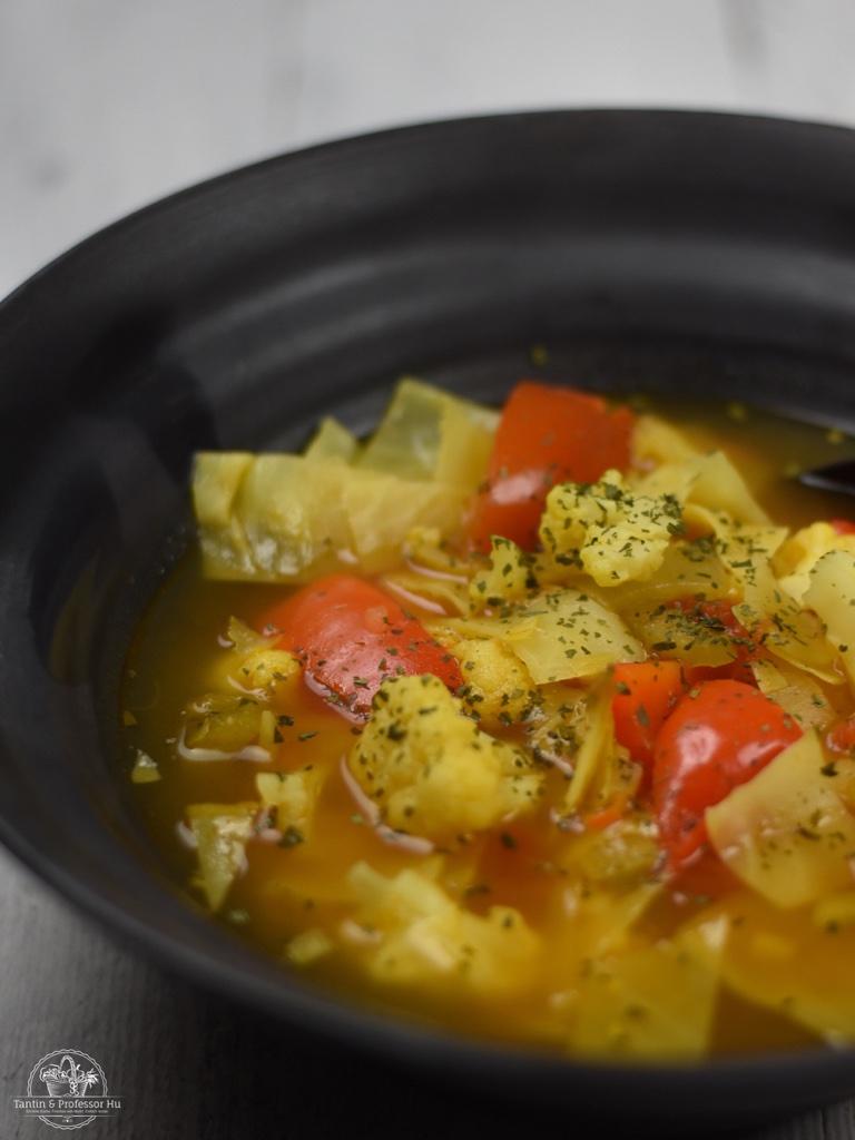 Rezeptbild: Asiatische Kohlsuppe