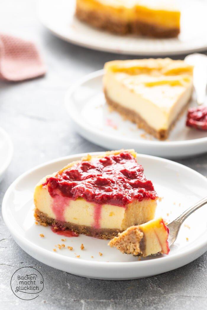 Rezeptbild: Veganer Cheesecake mit Keksboden