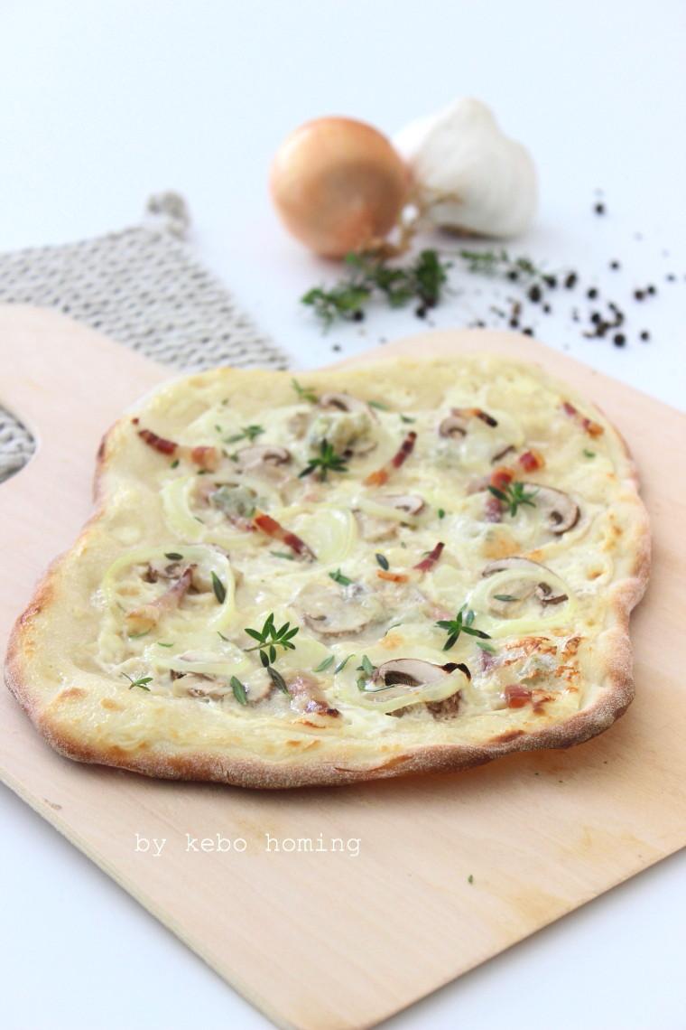 Rezeptbild: Flammkuchen