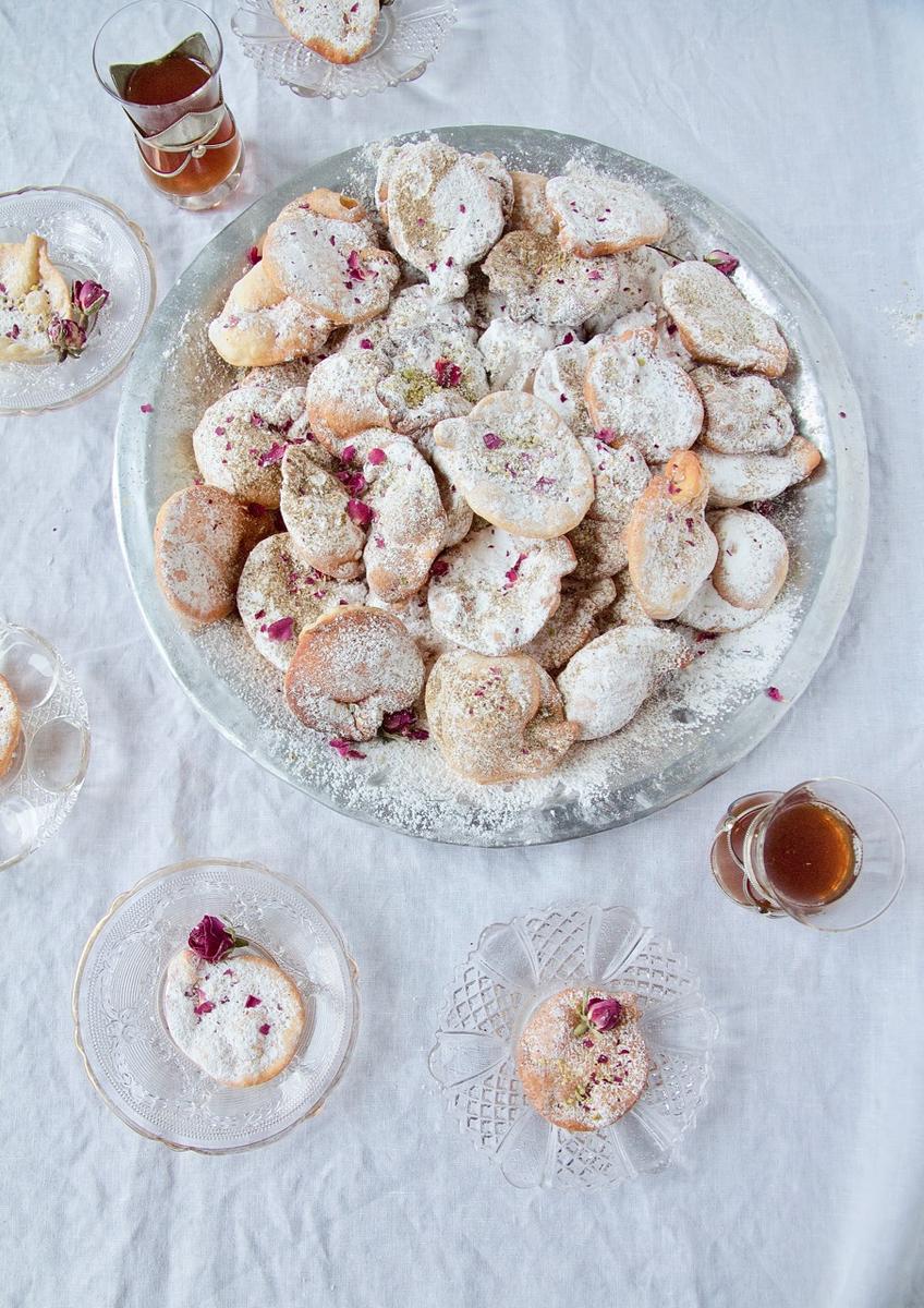 Rezeptbild: Gosh-e Fil - Knusprige Elefantenohren für Nowrooz oder Fasching