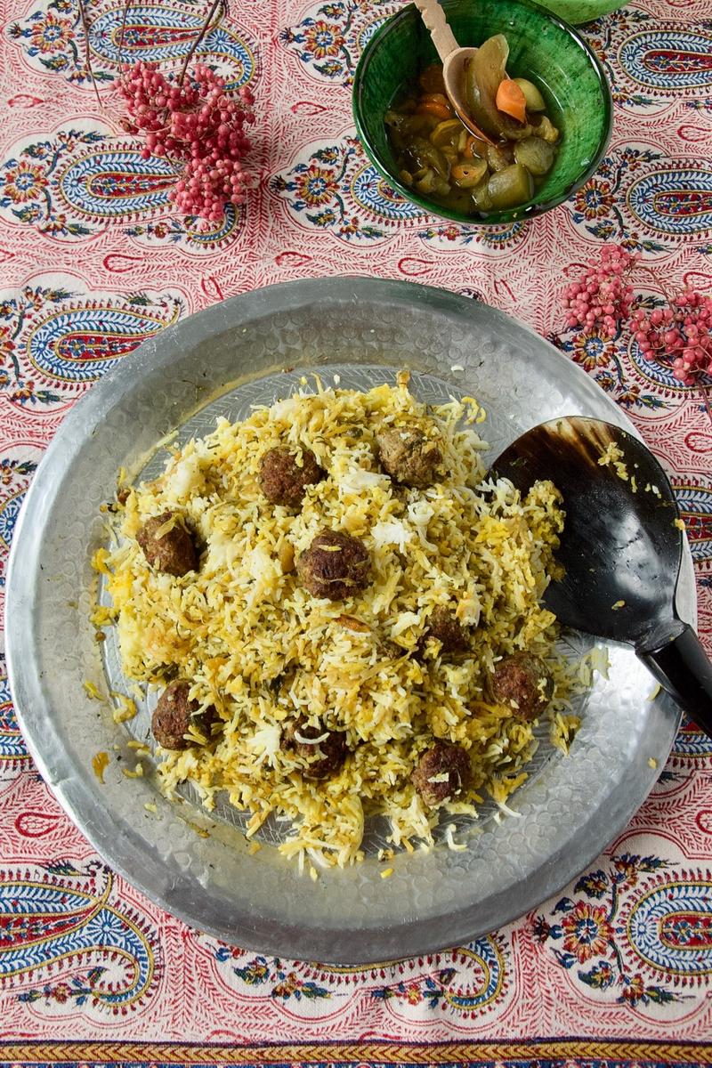 Rezeptbild: Kalam Polo Shirazi - Safran-Kräuter-Reis mit Spitzkohl und Hackbällchen