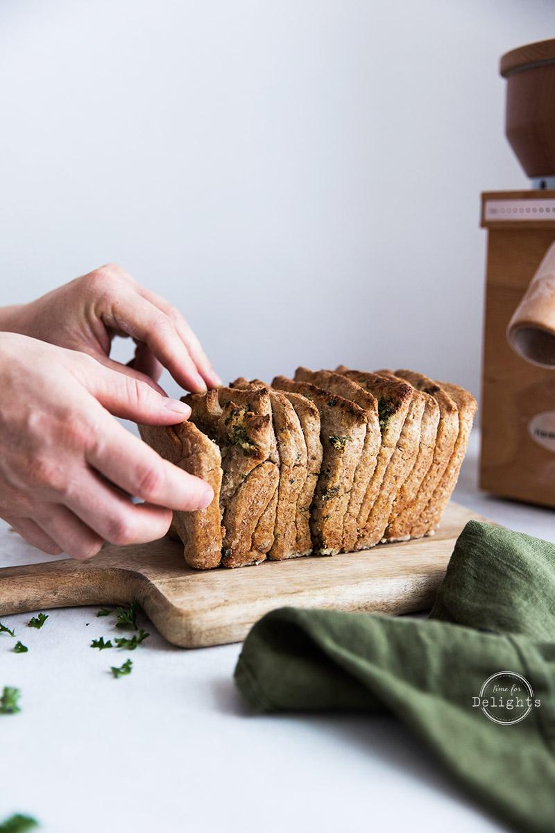 Rezeptbild: Zupfbrot Rezept mit Kräutern