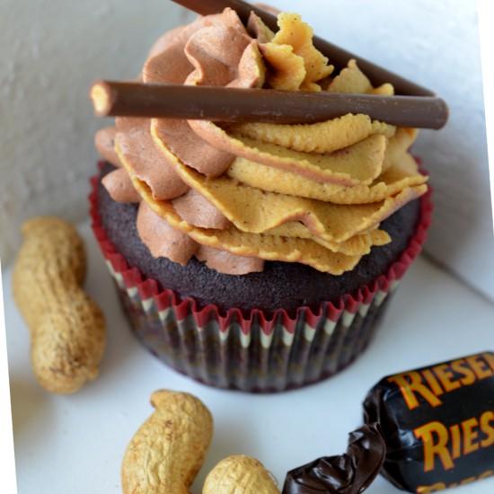 Rezeptbild: Schokoladen-Cupcakes mit zweierlei Frostings