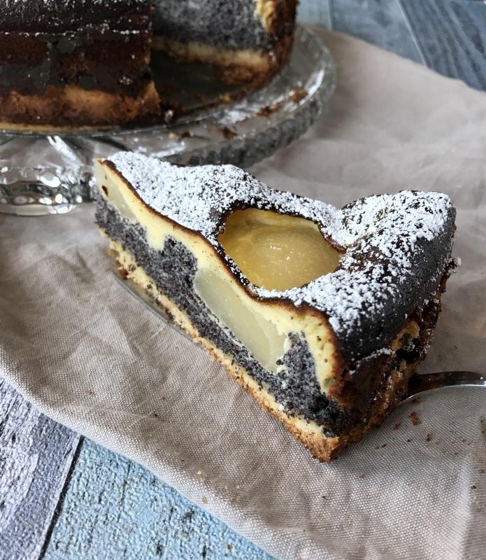 Rezeptbild: Mohn-Birnen-Kuchen mit Schmandguss