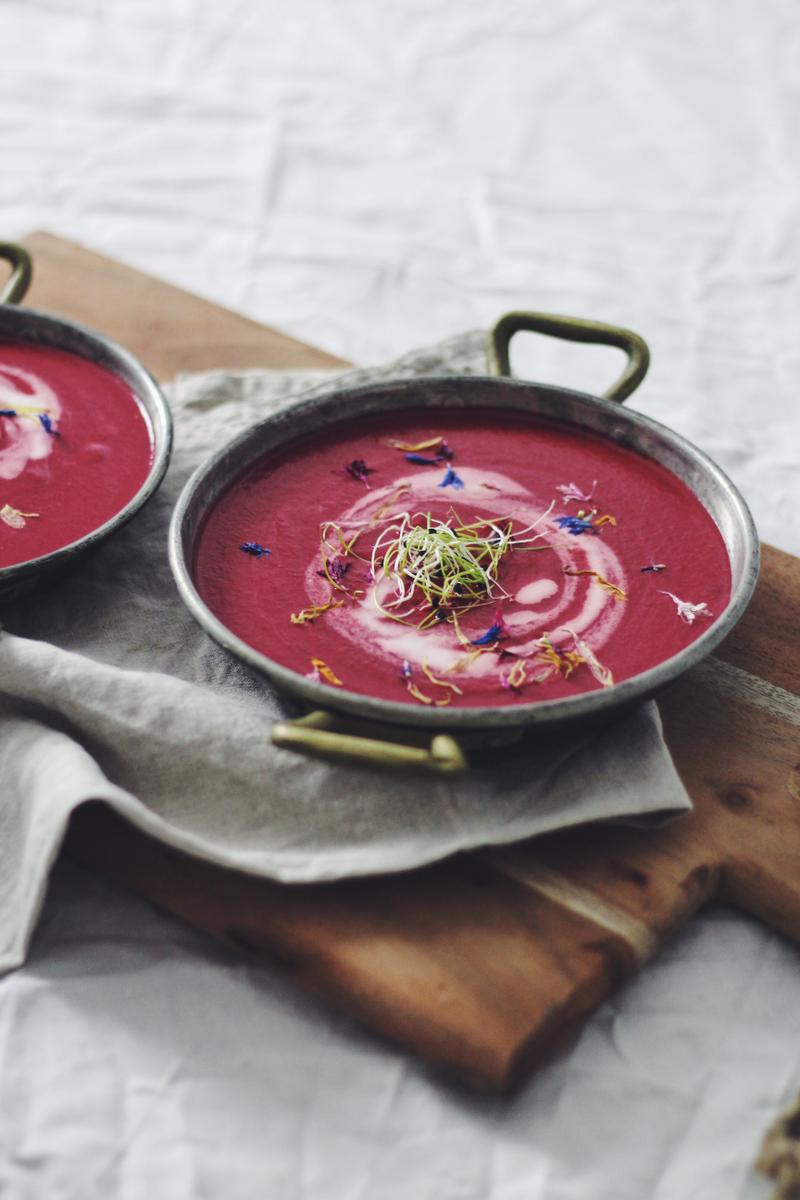 Rezeptbild: Randen-Kokossuppe mit Birnen