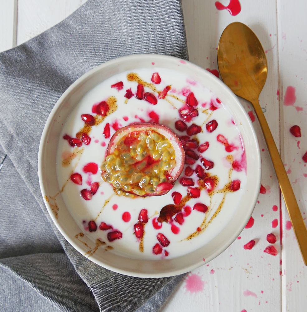 Rezeptbild: Joghurt mir Maracuja, Granatpfel und Vanillepaste