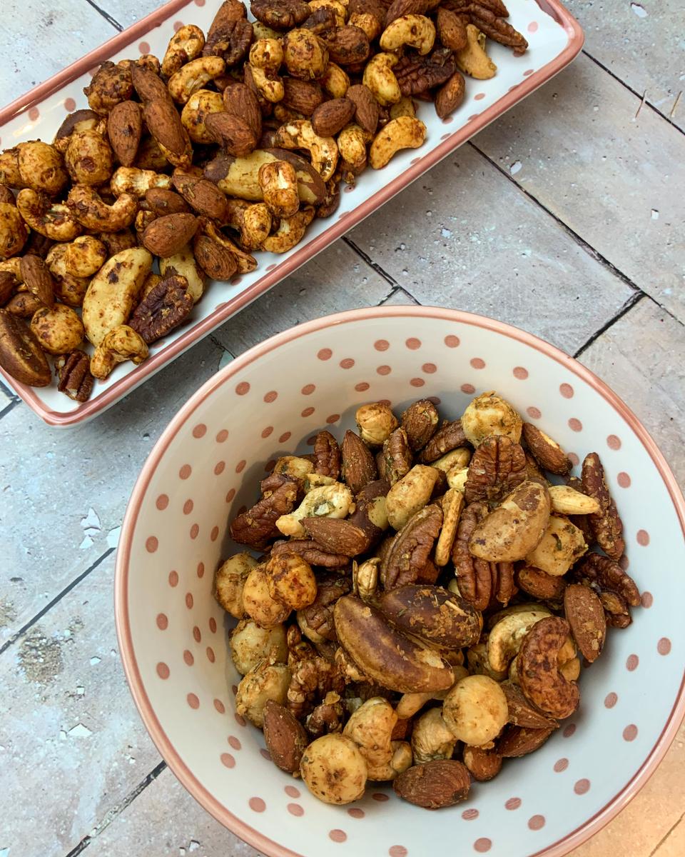 Rezeptbild: Nüsse rösten in würzigen Varianten