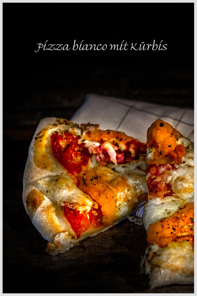 Rezeptbild: Pizza bianco mit Kürbis