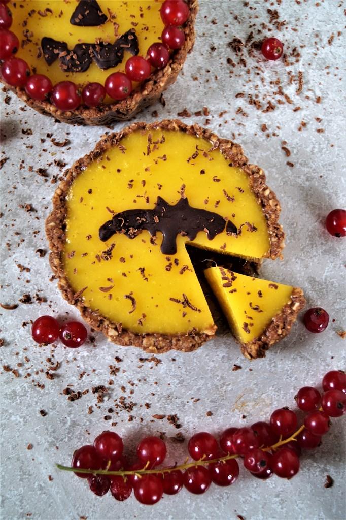 Rezeptbild: Halloween Tarte : Mango-Haselnuss-Tartelette
