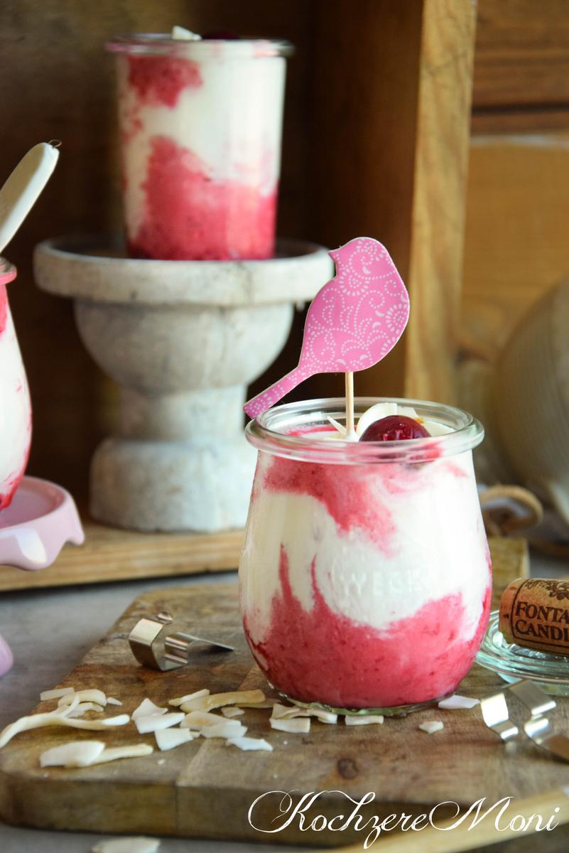 Rezeptbild: Sauerkirsche Kokos Creme