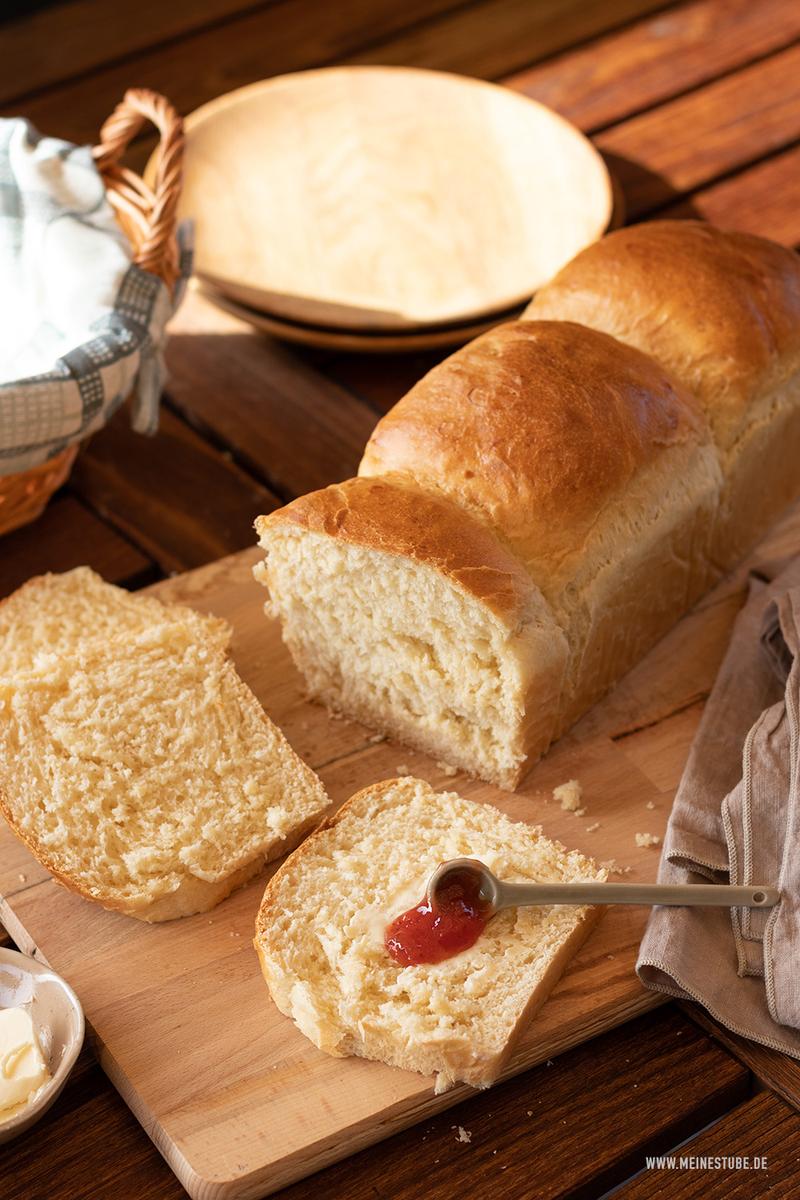 Rezeptbild: Toastbrot selber backen für die ganze Familie