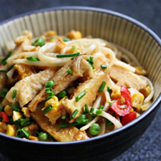 Rezeptbild: Miso Yaki Udon mit Mais und Tofu
