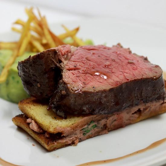 Rezeptbild: Pochiertes Rinderfilet