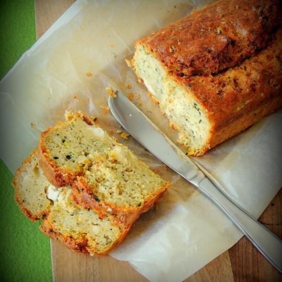 Rezeptbild: Feta-Zucchinibrot