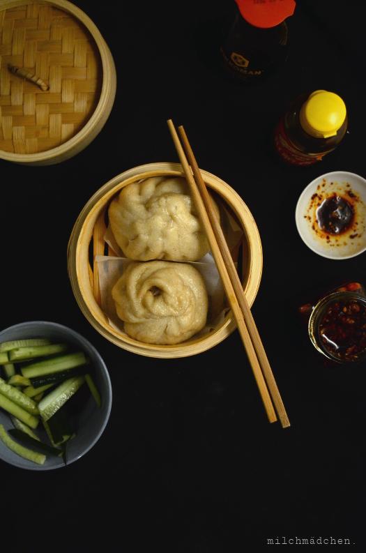 Rezeptbild: Sauerteig-Baozi mit Hackfleisch-Schnittlauch-Füllung