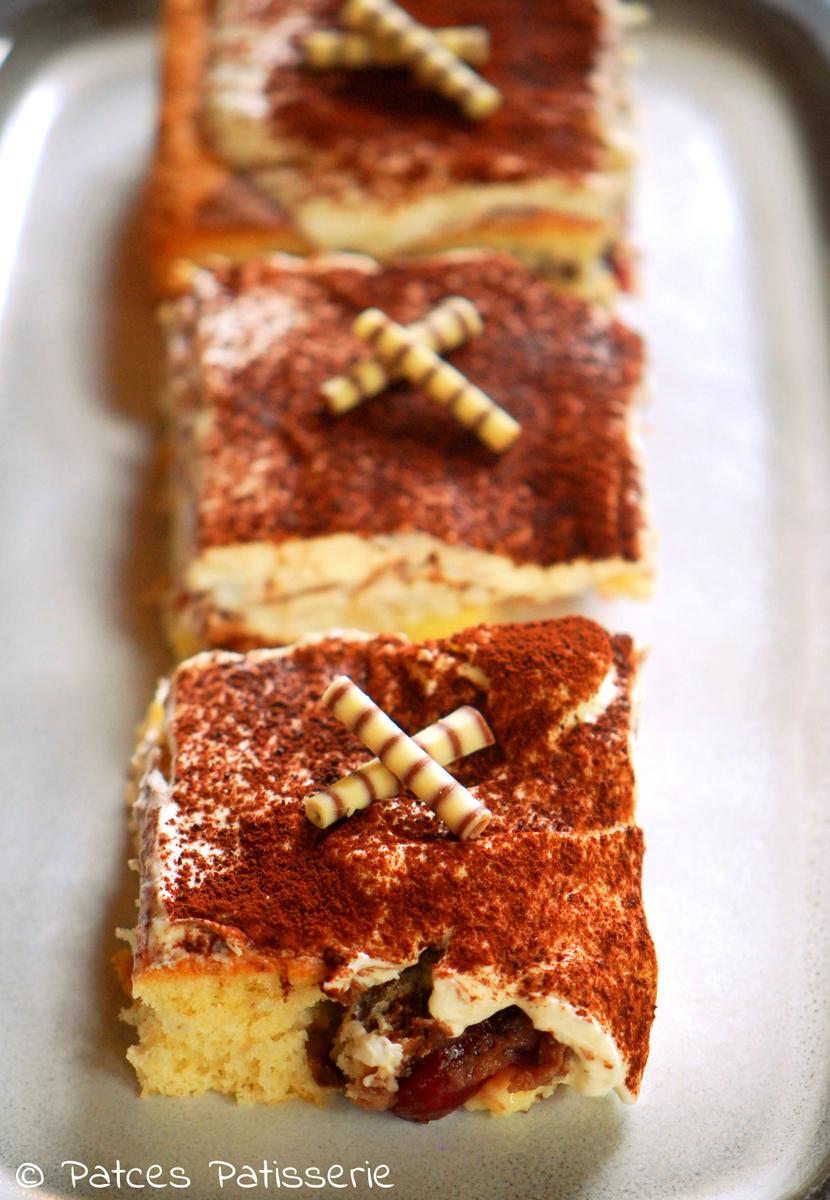 Rezeptbild: Pudding-Kuhlfleckenkuchen mit Kirschen &Tonkabohne;