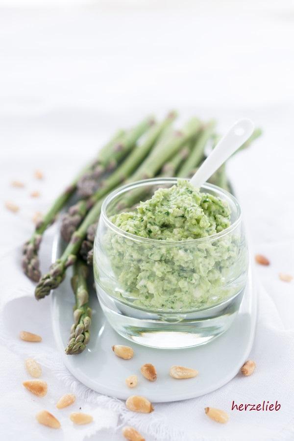 Rezeptbild: Spargel Pesto - nicht nur zu Nudeln grandios!