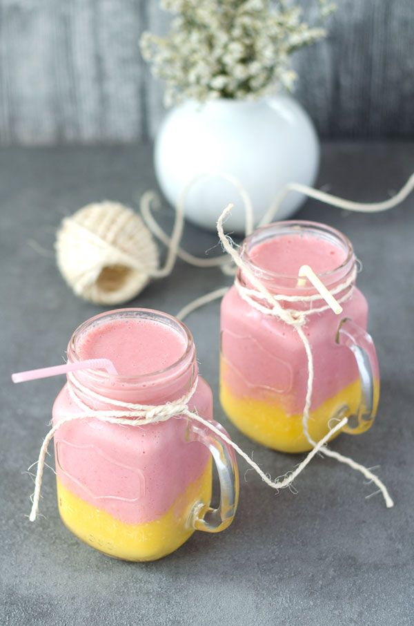 Rezeptbild: Mango-Kokos-Erdbeer Smoothie