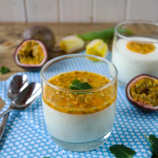 Rezeptbild: Limetten-Buttermilch-Mousse mit Maracuja