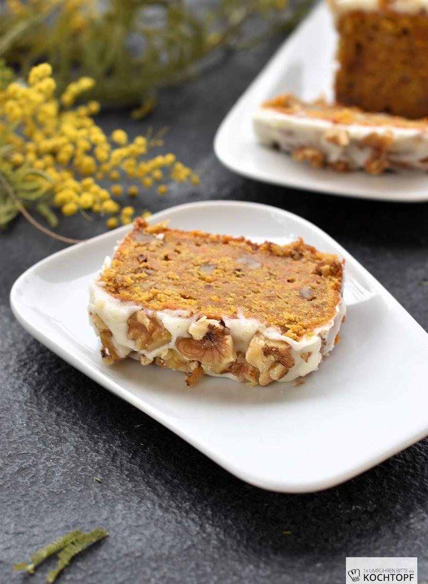 Rezeptbild: Carrot Cake mit Walnüssen