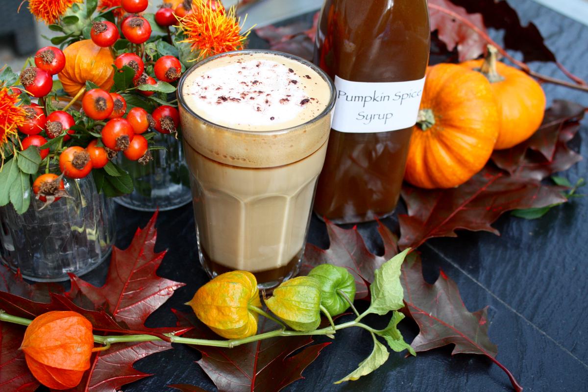 Rezeptbild: Pumpkin Spice Sirup mit herbstlichen Gewürzen