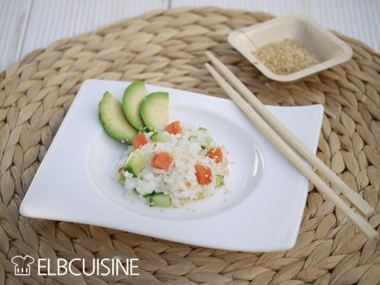 Rezeptbild: Grüße aus Fernost: Sushi nicht gerollt, sondern ganz einfach als Salat mit Apfel-Wasabi-Dressing