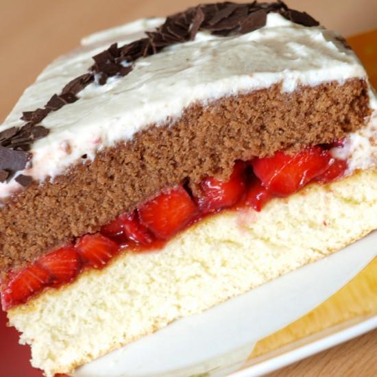 Rezeptbild: Schwarz-Rot-Gold-Fußballtorte