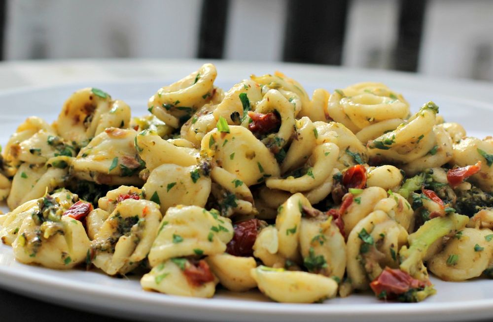Rezeptbild: Pasta Pugliese -Orecchiette mit Brokkoli & Sardellen