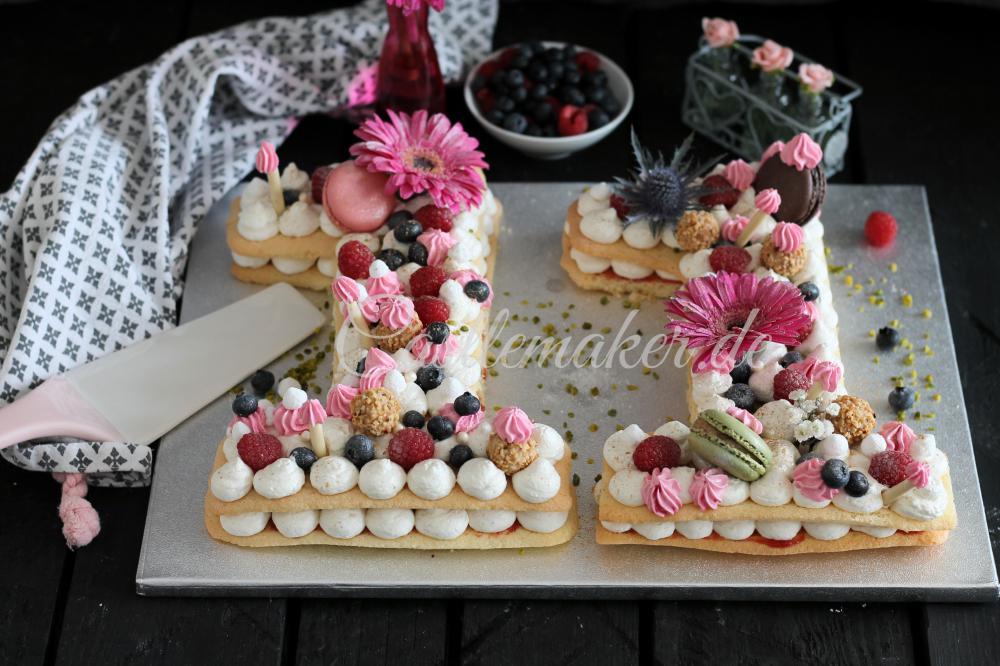 Rezeptbild: Number Cake mit Biskuit ohne Reste