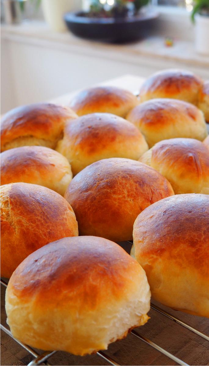 Rezeptbild: Milchbrötchen
