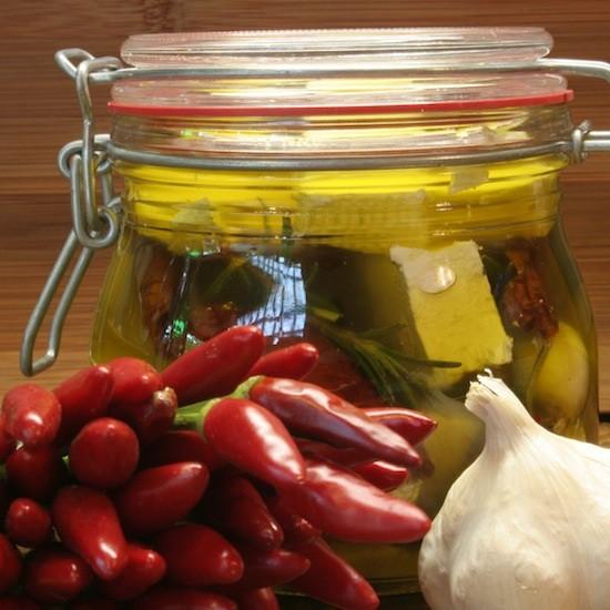 Rezeptbild: Eingelegter Schafskäse mit Tomaten