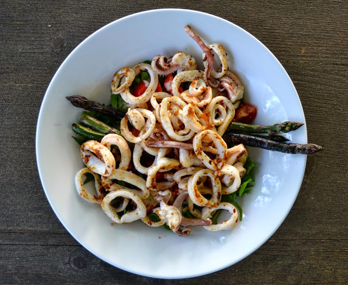 Rezeptbild: Tintenfischsalat mit Spargel