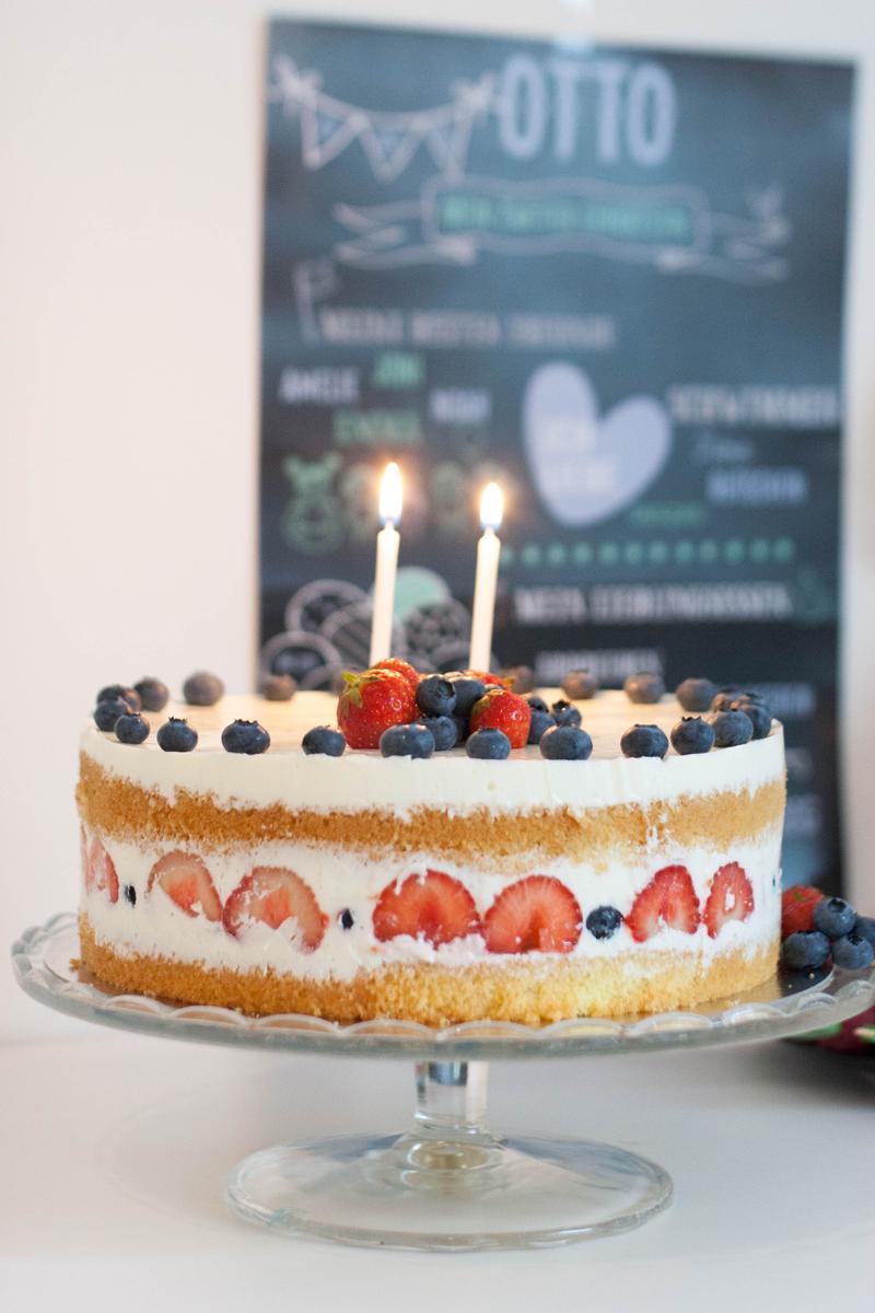 Rezeptbild: Erdbeer-Joghurttorte für Kinder