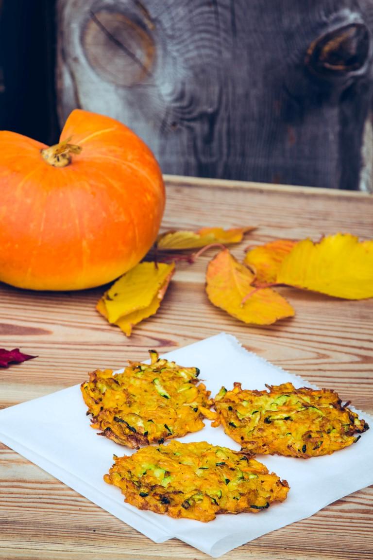 Rezeptbild: Kürbis-Zucchini-Puffer