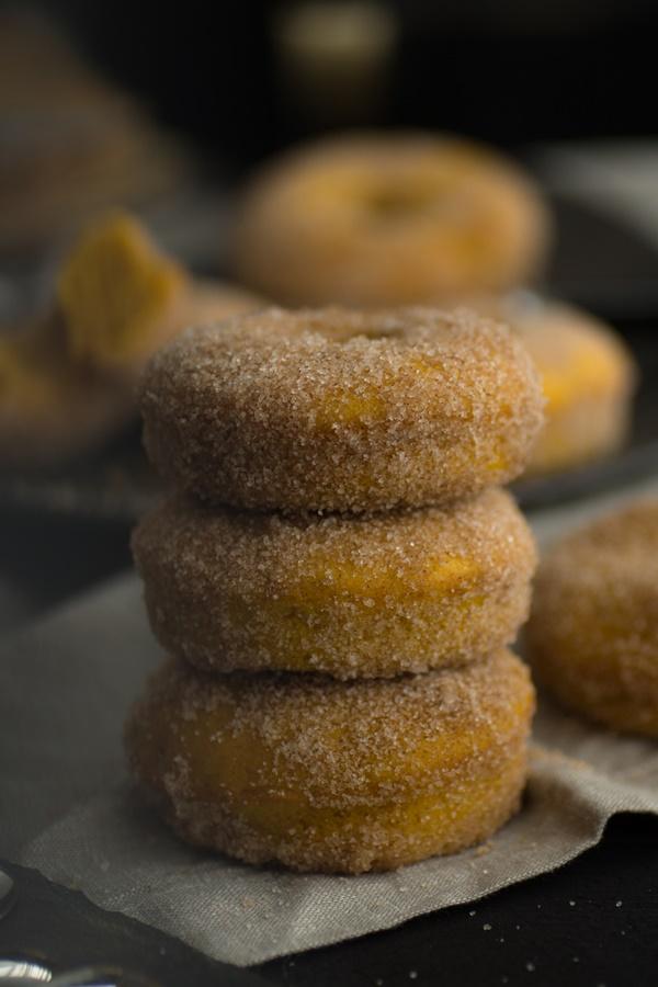 Rezeptbild: Kürbis-Donuts mit Zimtzucker