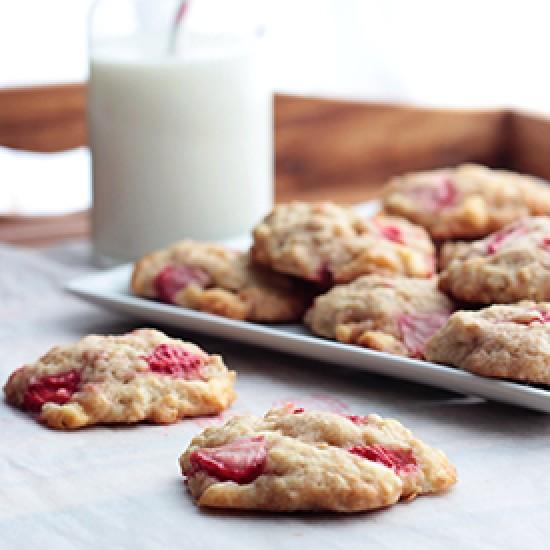 Rezeptbild: Erdbeer-Zitrone-Cookies mit weißer Schoki