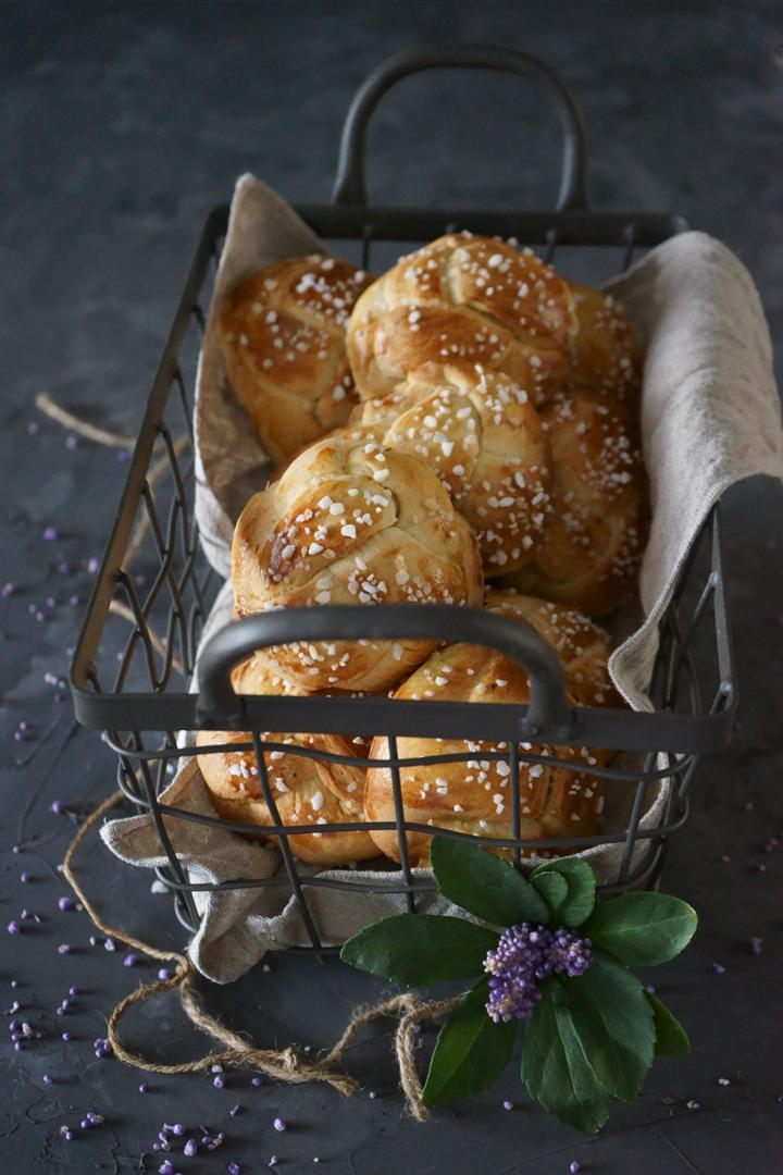 Rezeptbild: Vanille Brioche Knoten
