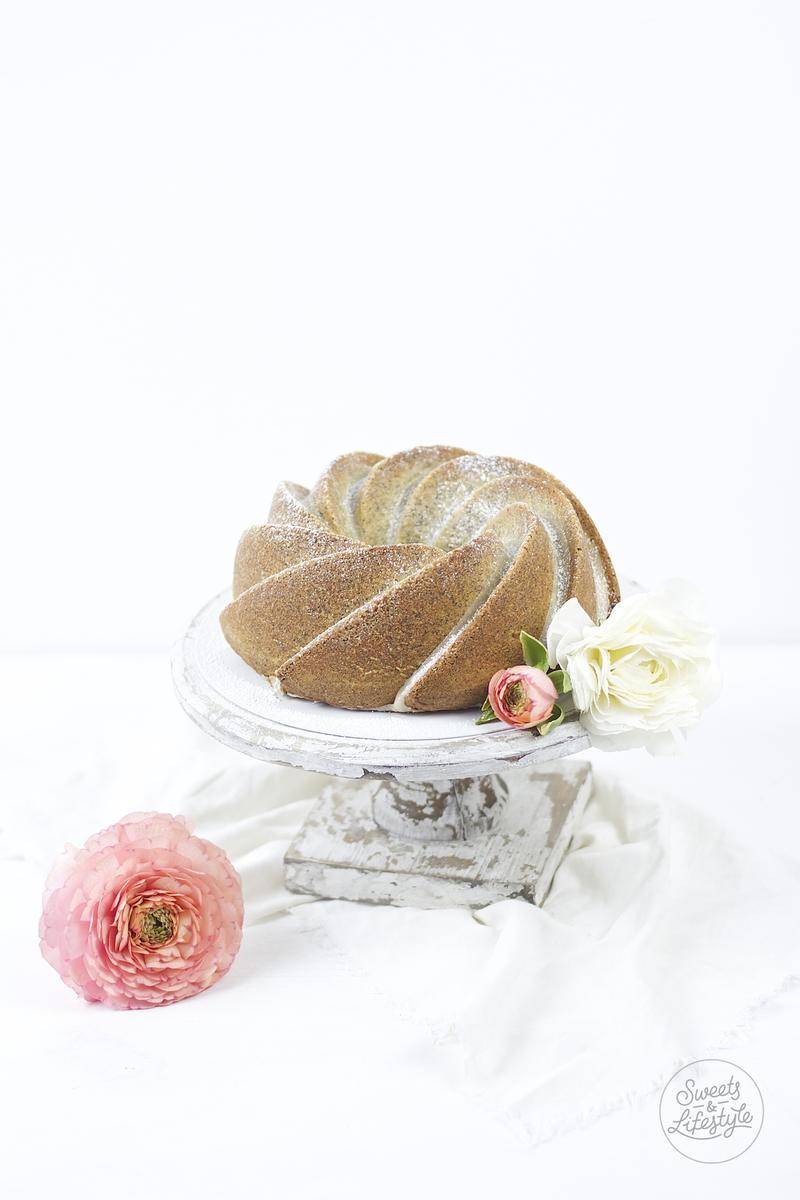 Rezeptbild: Eierlikörgugelhupf mit Mohn