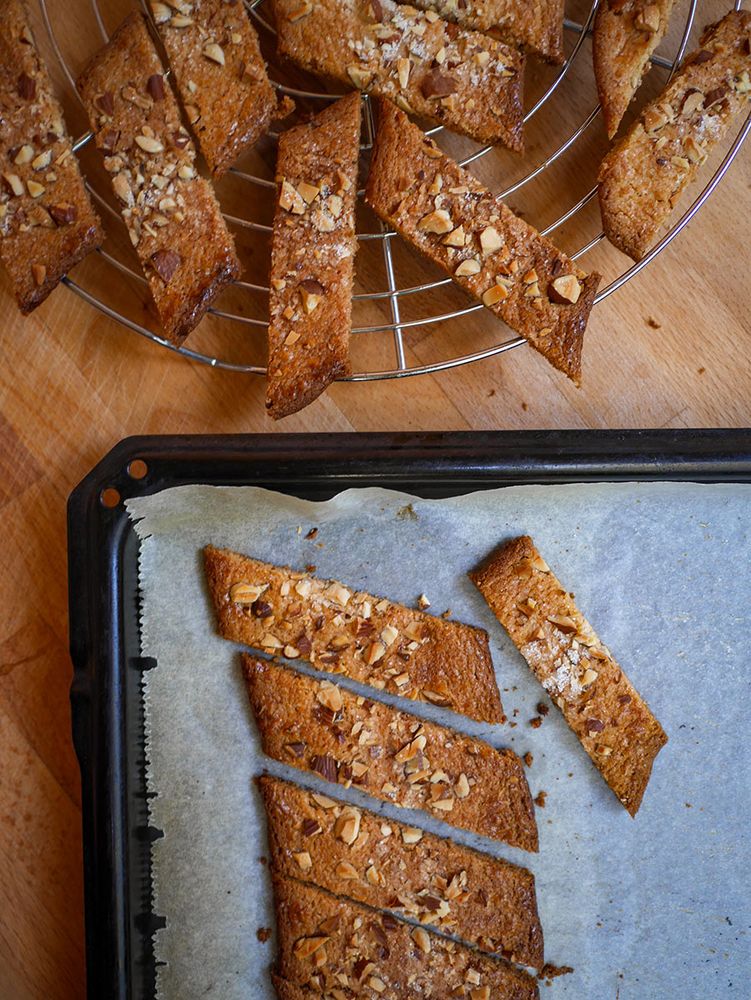 Rezeptbild: Brune Pinner  – norwegische Karamellkekse