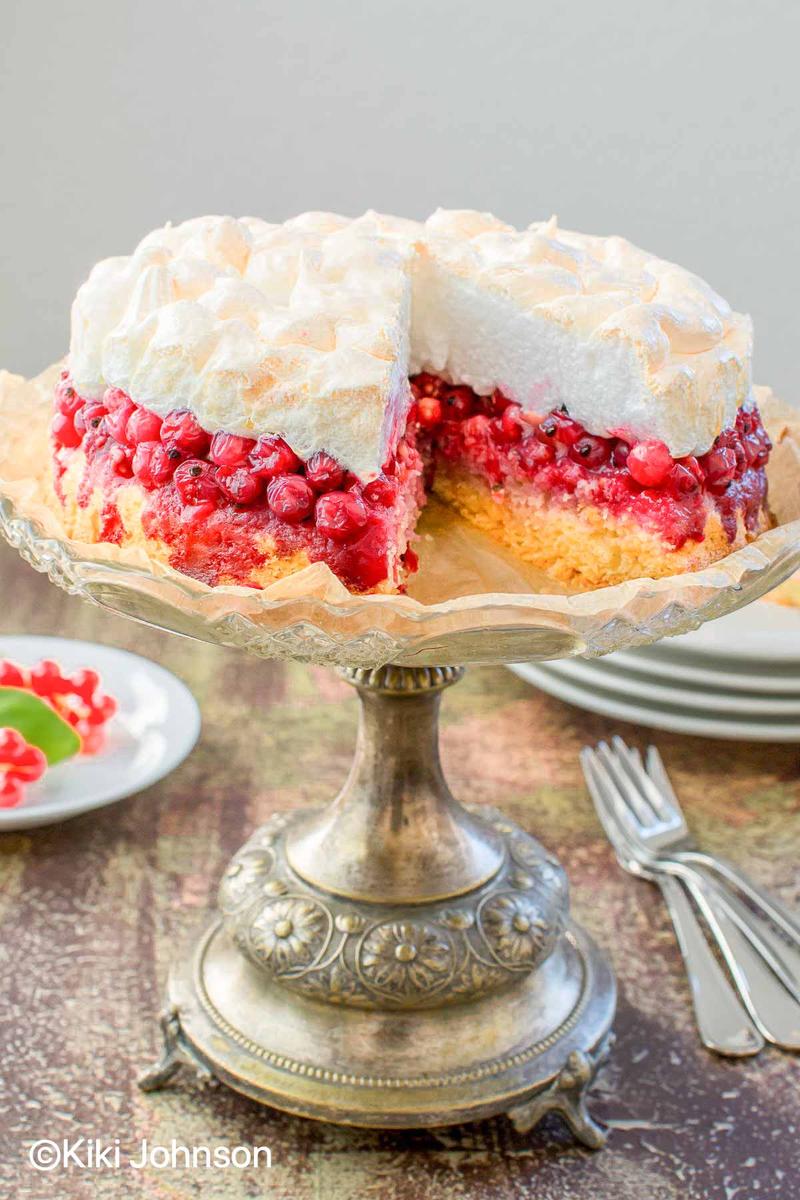 Rezeptbild: Johannisbeerkuchen mit Baiserhaube