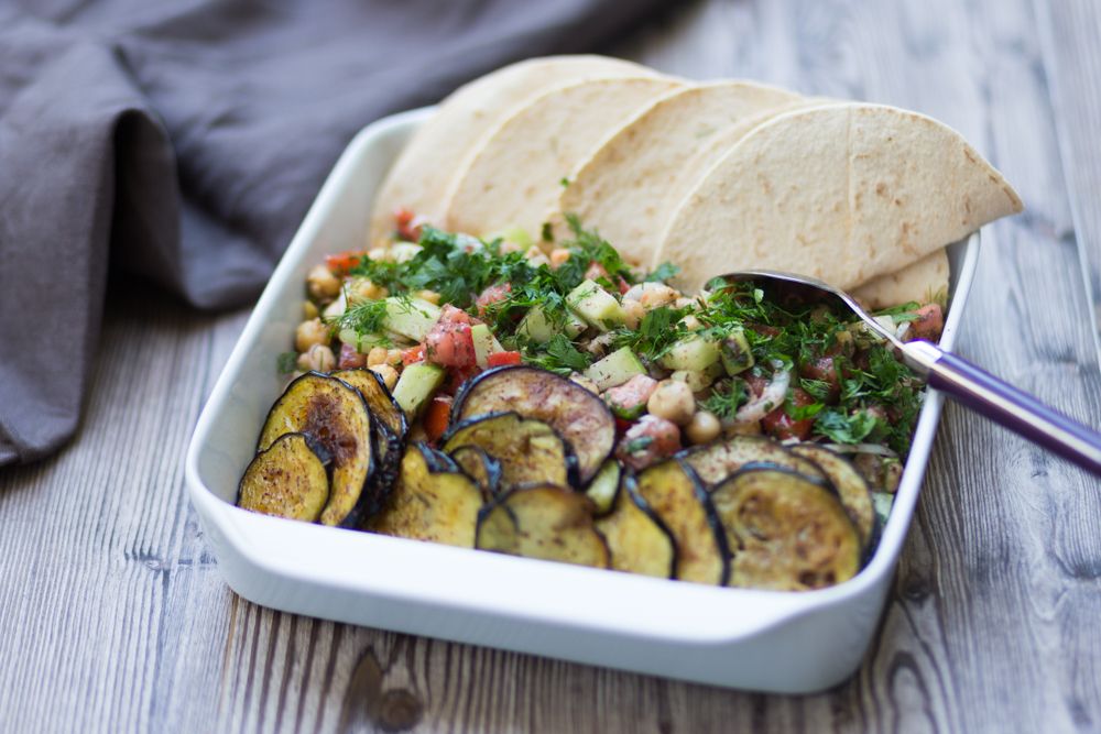 Rezeptbild: Kichererbsen-Salat mit gebrannten Auberginen