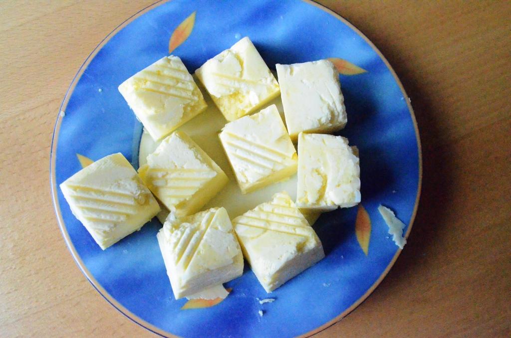 Rezeptbild: Butter selber herstellen – In 10 Minuten leicht gemacht